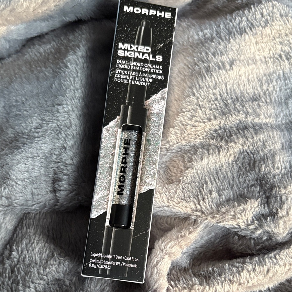 Morphe Eyeliner Dual-Ended EyeShadow Stick - Black and Silver Sparkle
